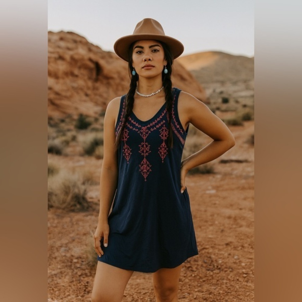 Hayden LA Navy Pink Embroidery Racerback T-Shirt Dress Southwestern NWT M #1429